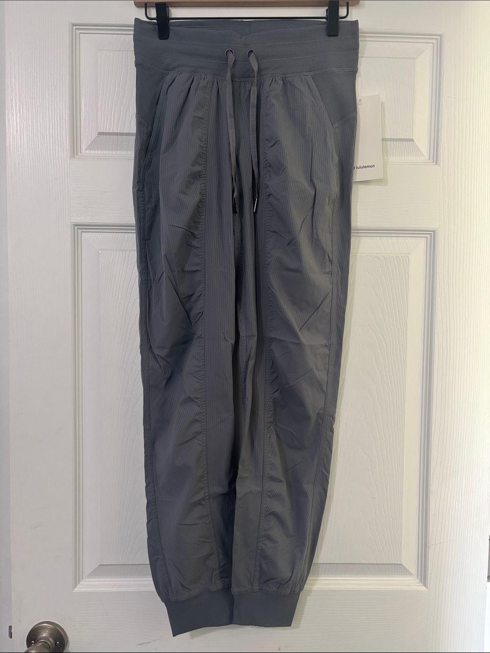 Lululemon dance studio mid rise jogger size 4, grey